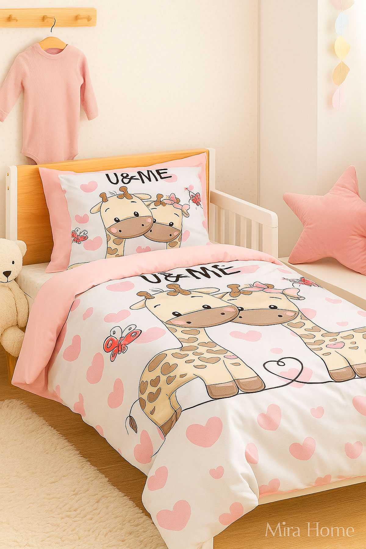 Yenidoğan Kız Bebek Nevresim Takımı %100 Pamuklu Zürafa resmi