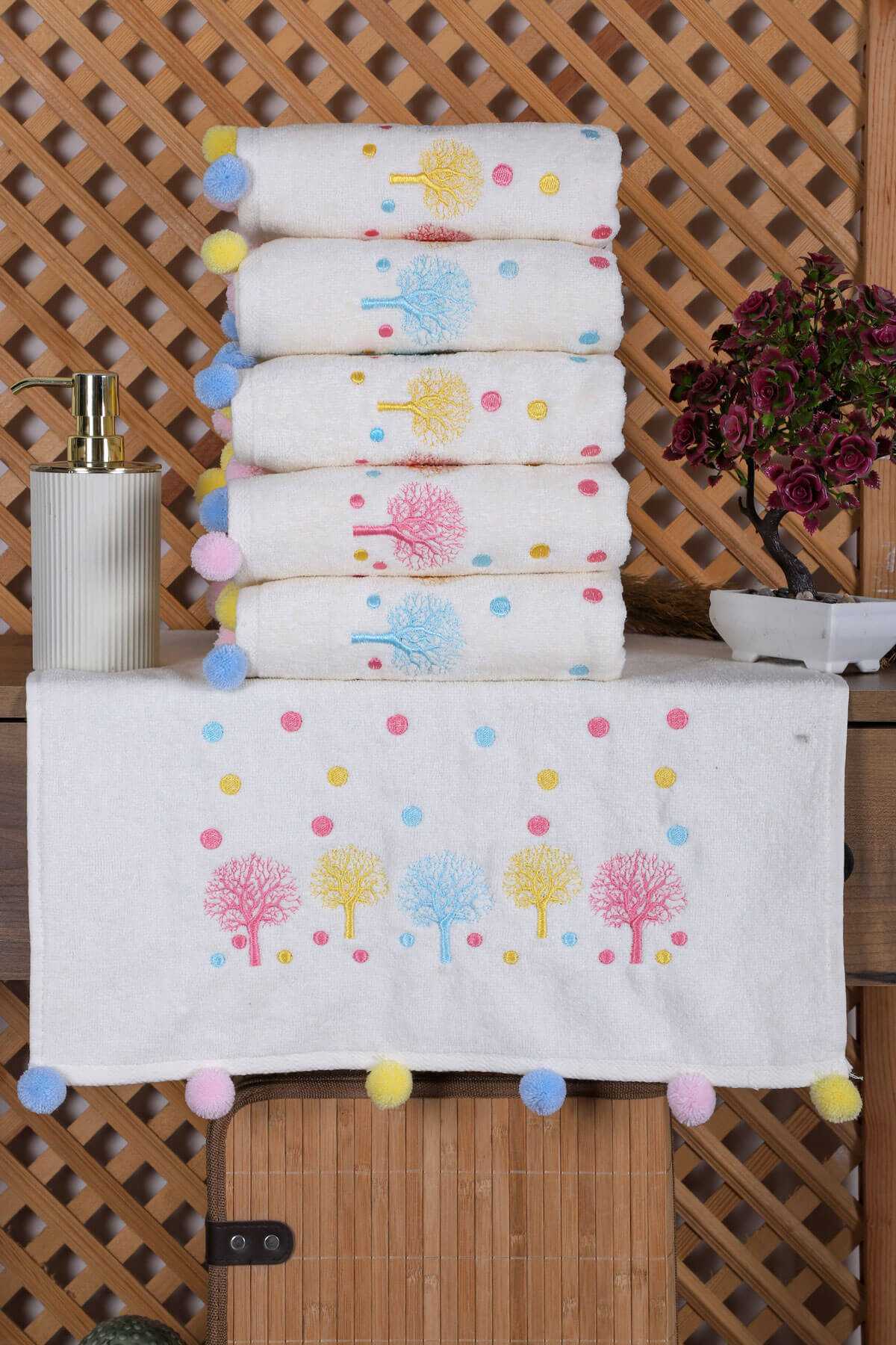 6 lı Renkli Ağaç Nakışlı El Yüz Havlu Seti Ponponlu Havlu Takımı 50 x 90 Cm resmi