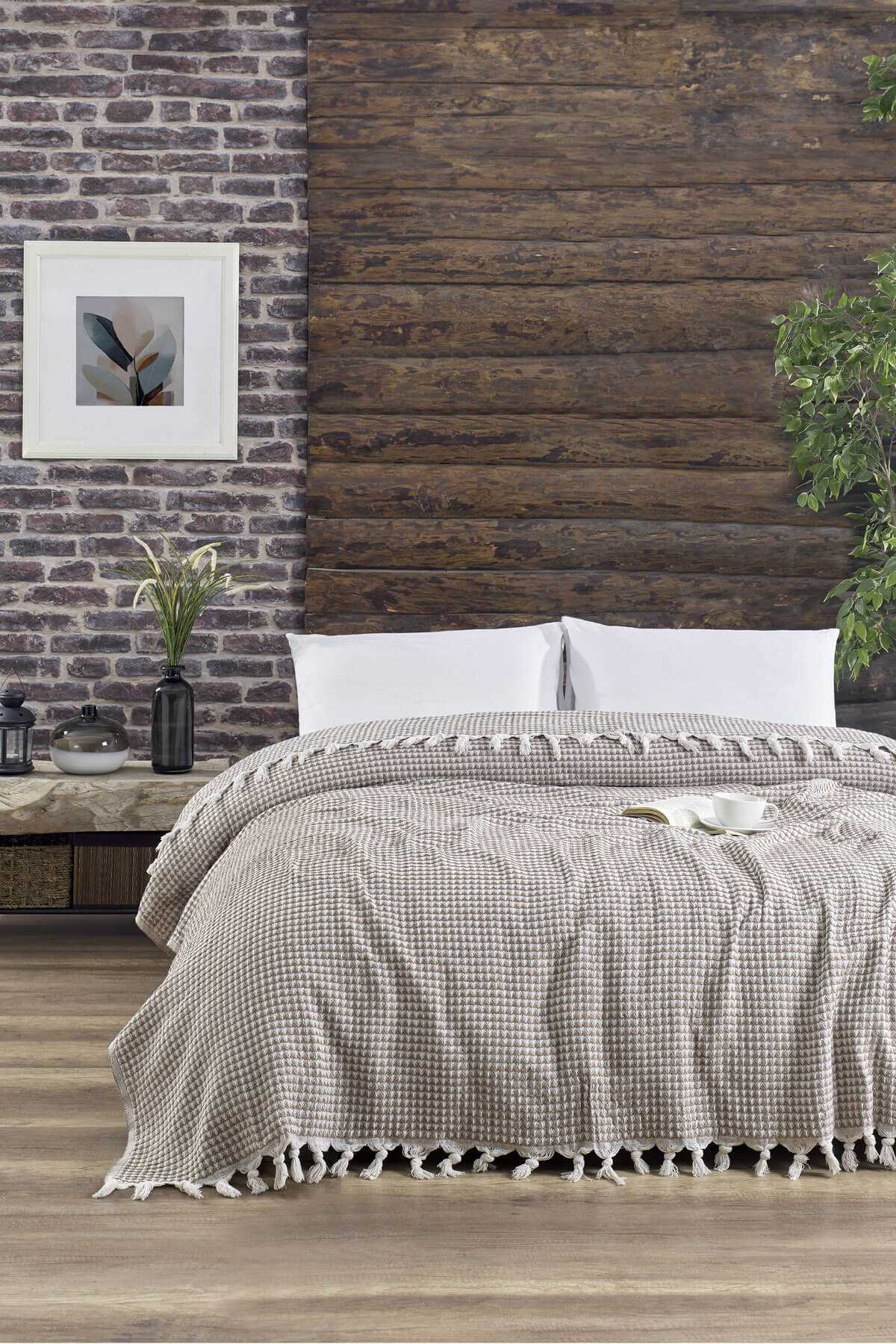 Çift Kişilik Yatak Pikesi Piramit Kahve 200 x 230 Cm resmi