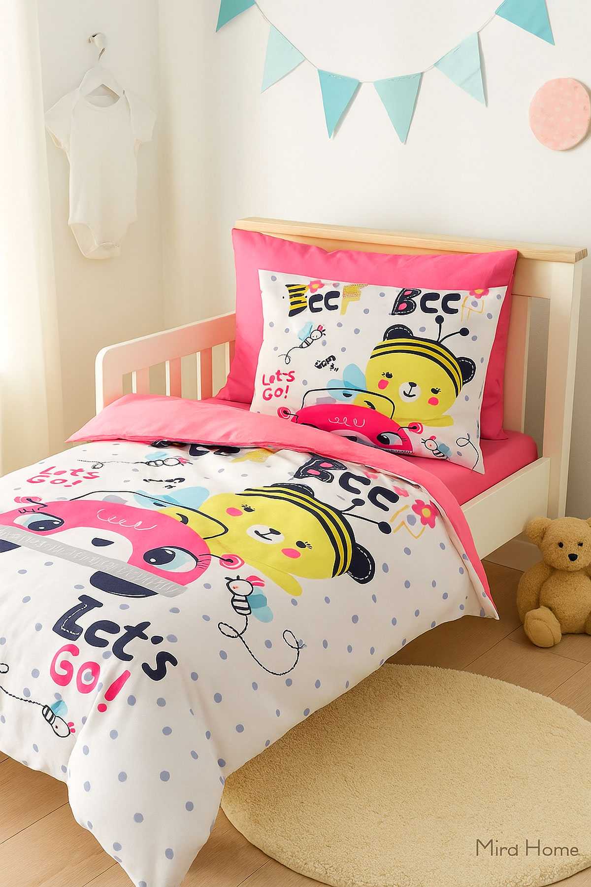 Dijital Baskılı 3d Pamuklu Yenidoğan Bebek Nevresim Takımı Lets Go Bee resmi