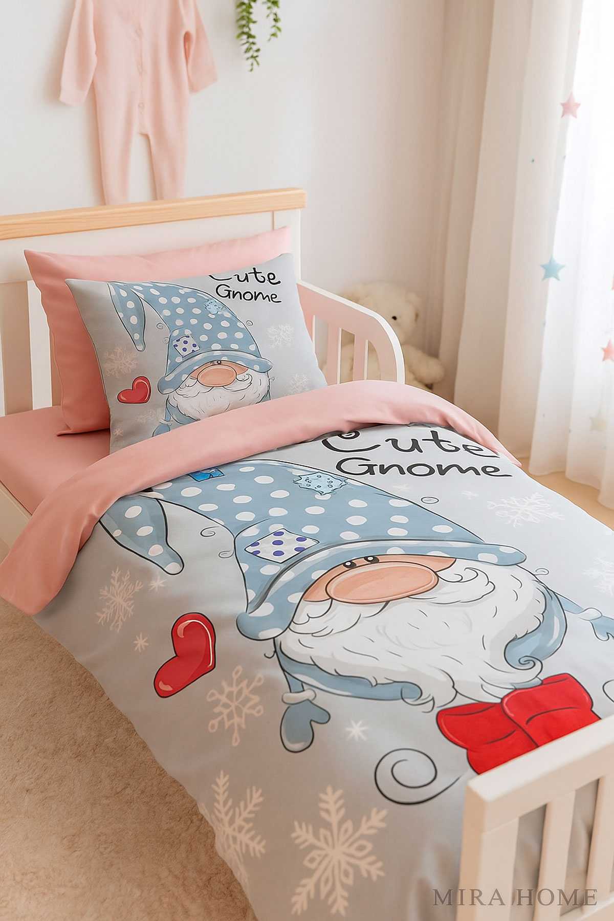 Dijital Baskılı 3d Pamuklu Yenidoğan Bebek Nevresim Takımı Cute Gnome Pink resmi